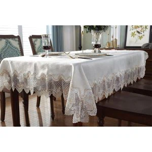 مفرش طاولة مطرز على الطراز الريفي المريح